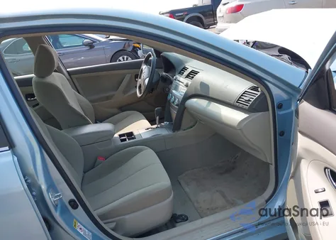 2007 Toyota Camry Le z USA, uszkodzony, nr VIN 4T1BE46K07U507019